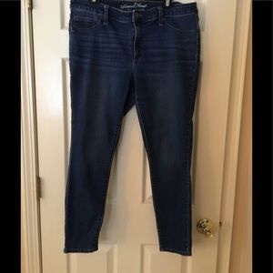 Universal Thread skinny jeans w some stretch
